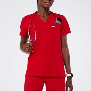 Figs Caterina One-Pocket Scrub Top Women’s Size Large in Red